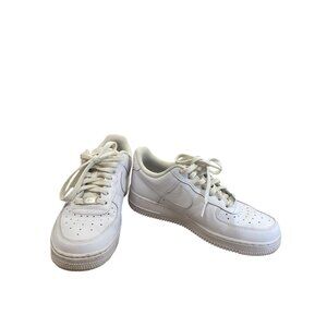 Nike Air Force 1 07 OG triple white womans sneakers Shoes size 7 SKU 8425